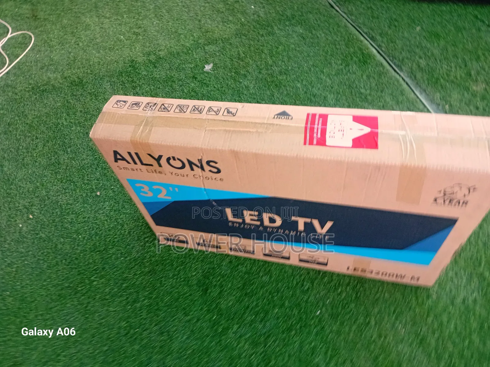Flat Screen Ailyons 32inches Tv Cool