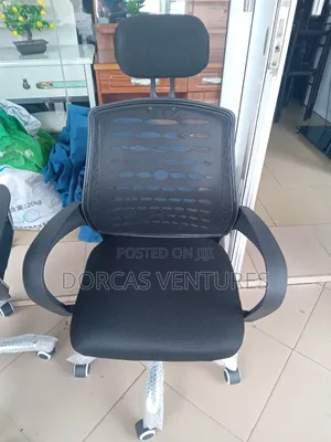Cated Swivel Chair