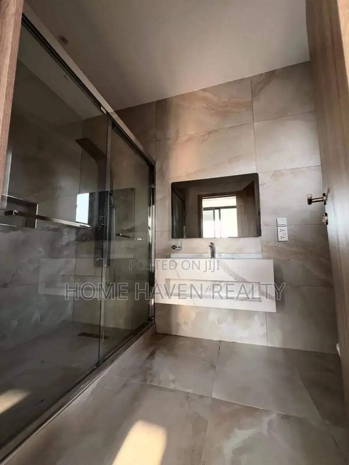 4bdrm House in Adjiriganor, East Legon for rent