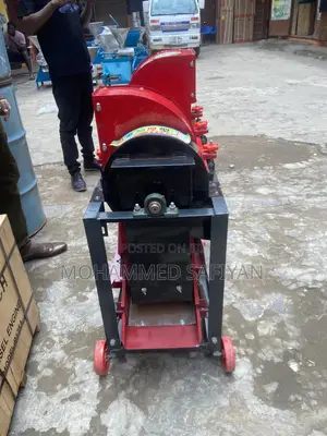 Rice Thresher Machine