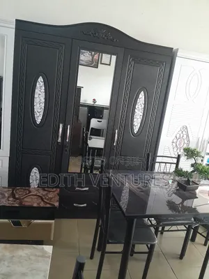 Cisecon 3 Doors Wardrobe