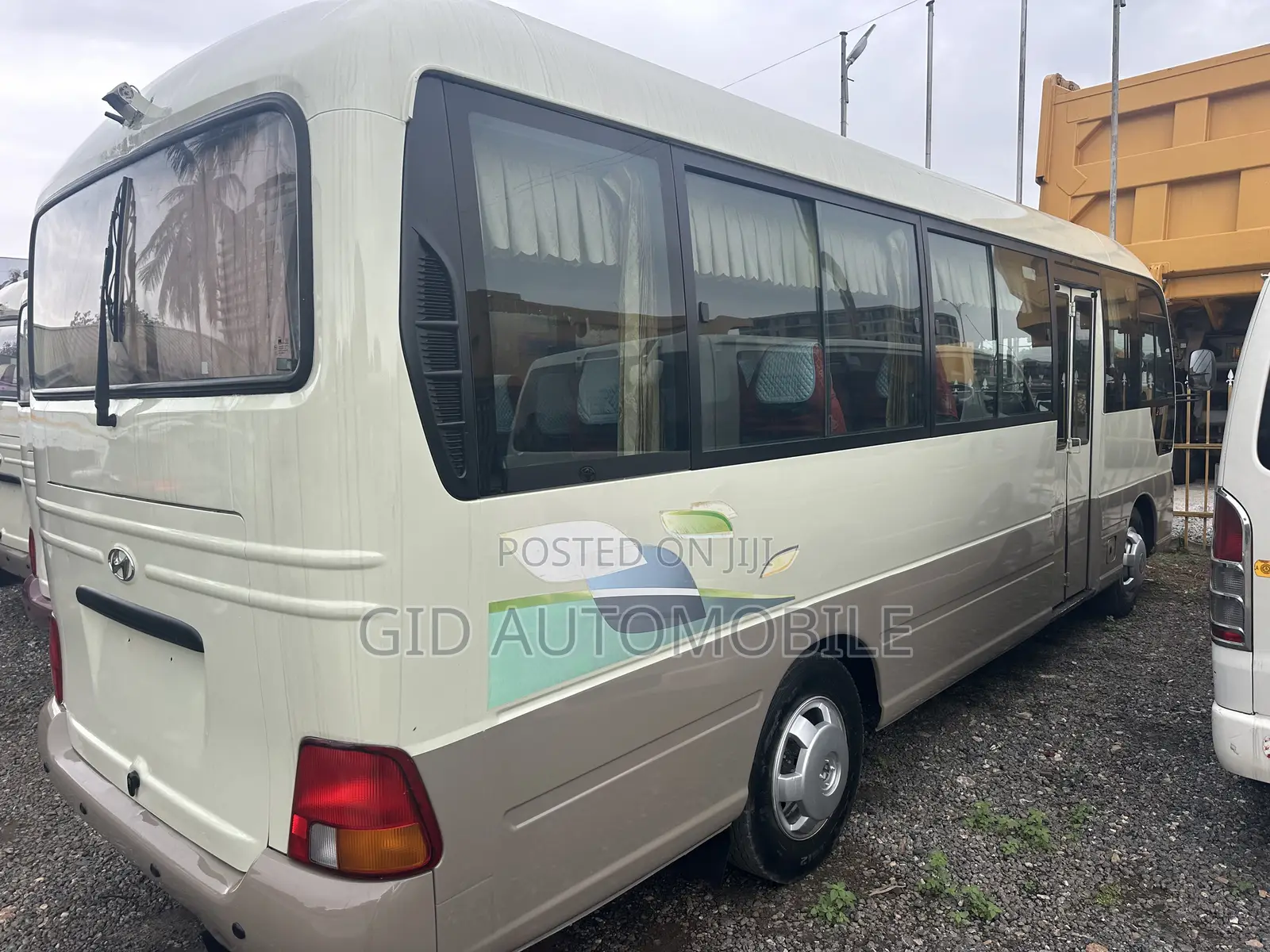 Hyundai County 2013 Grey