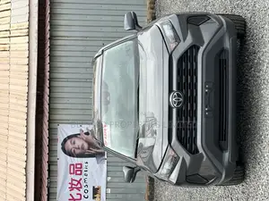 Toyota RAV4 LE AWD 2020 Gray