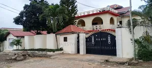 7bdrm Bungalow in East Airport for sale
