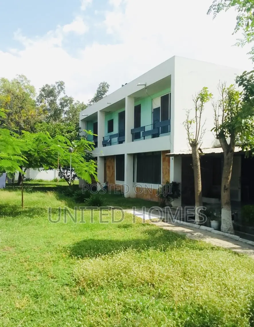 5bdrm House in Tema Metropolitan for rent