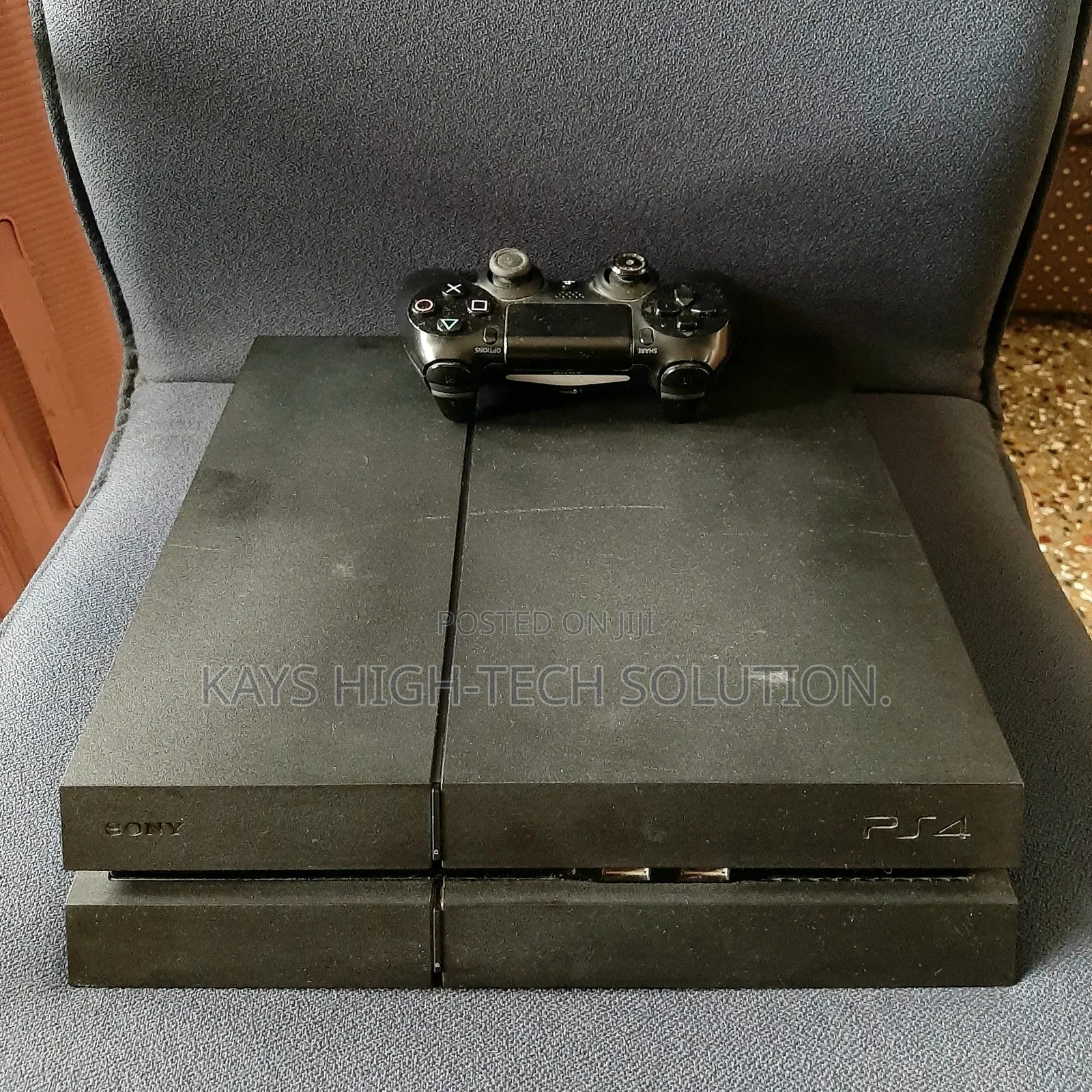 Ps4 Standard With 1 Controller and Fc 25