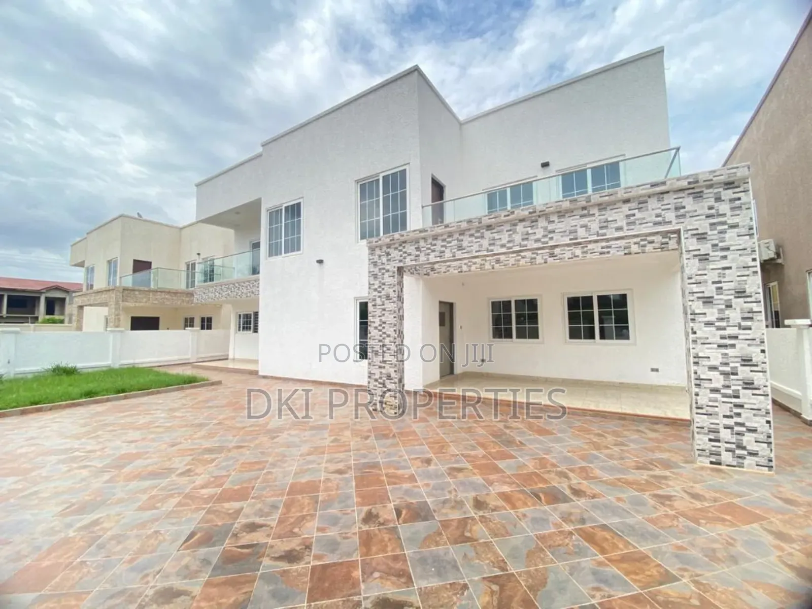 4bdrm House in Dki Properties, East Legon for rent