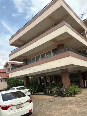 3bdrm House in Dzorwulu for sale