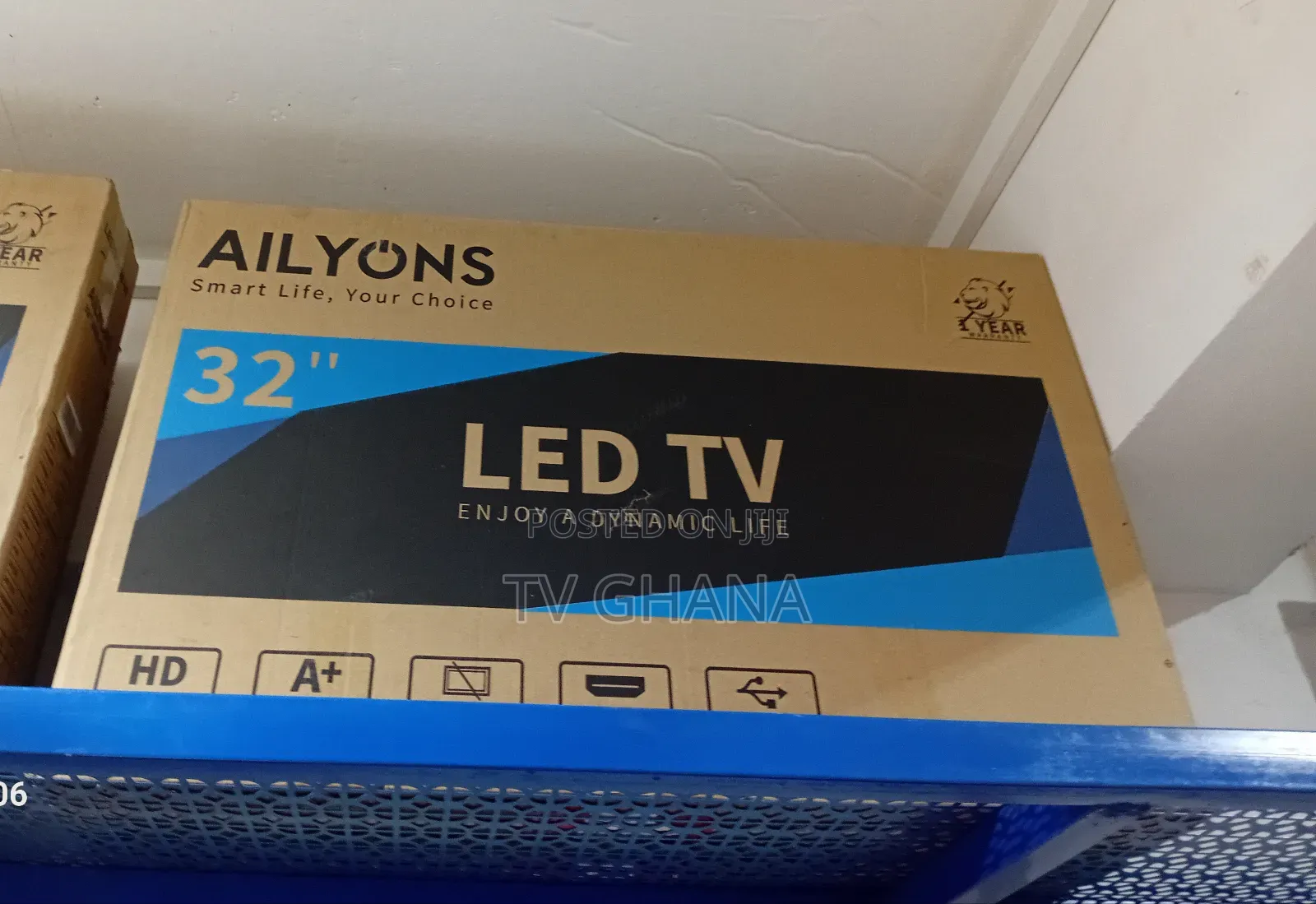 Smart See the Difference Yourself Ailyson Tv 32inches