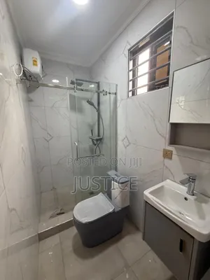 4bdrm House in Dzorwulu for sale