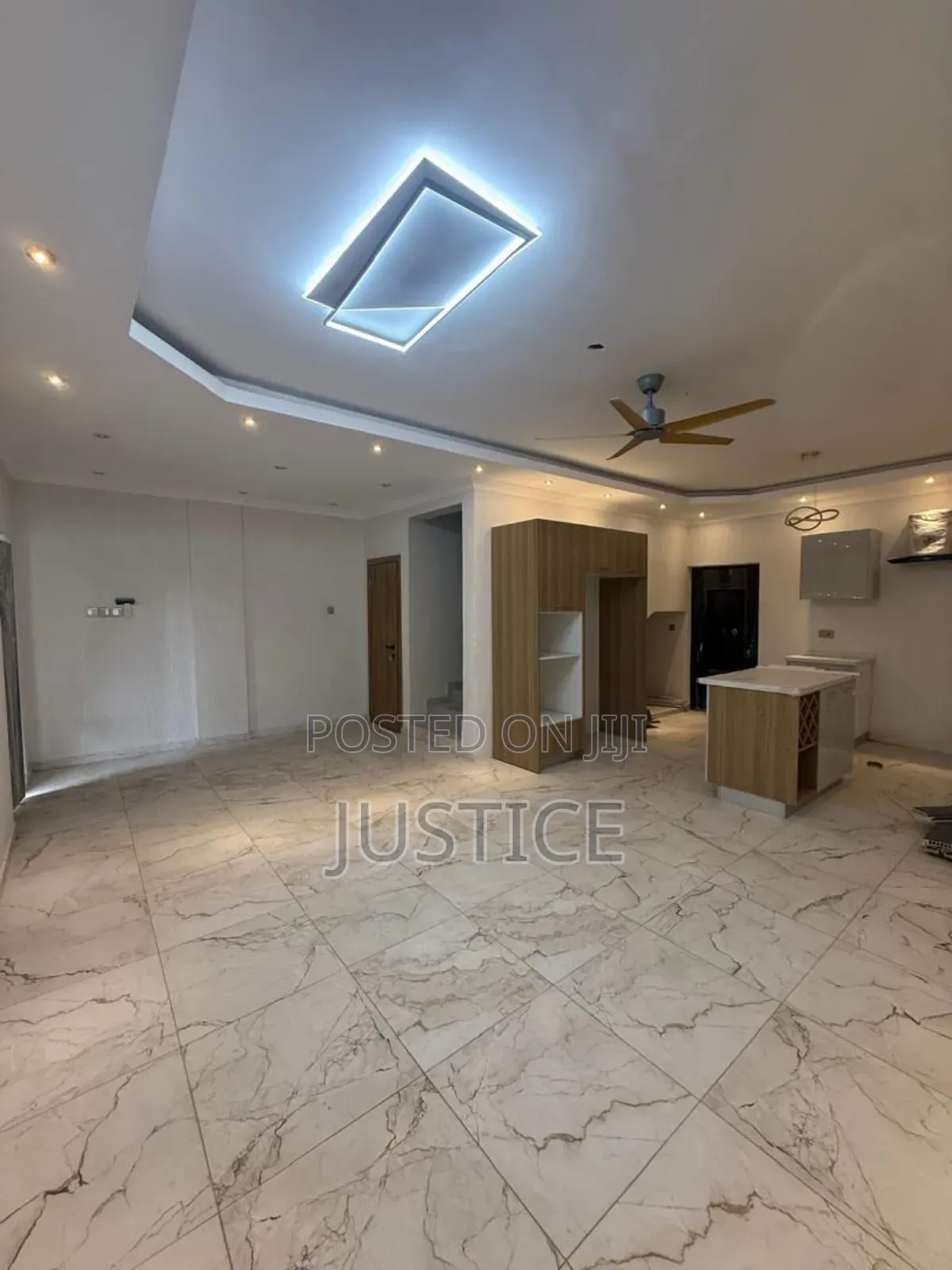 4bdrm House in Dzorwulu for sale
