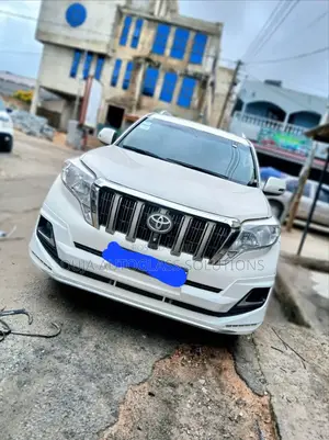 Toyota Landcruiser Prado Windscreens Available
