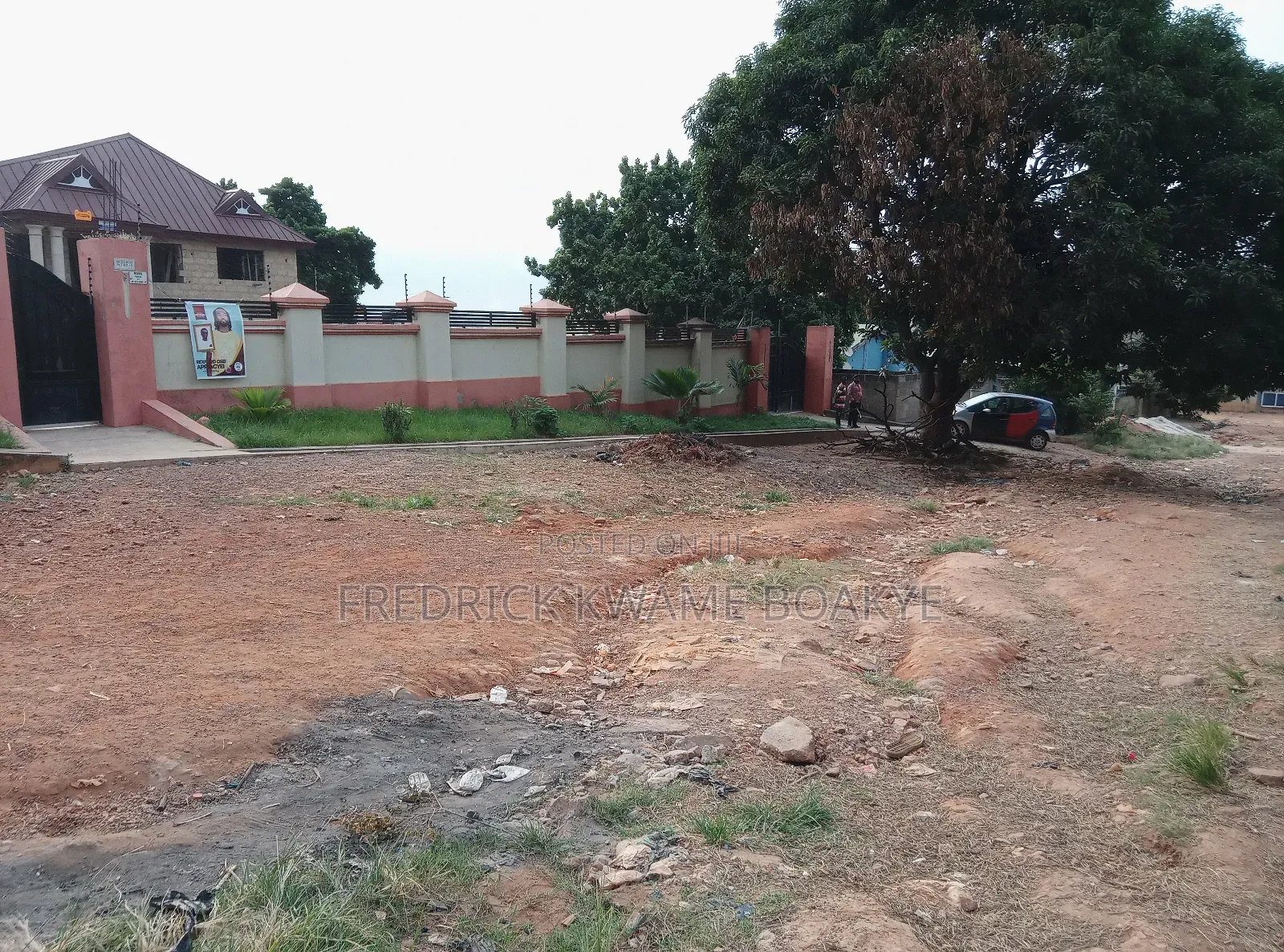 8bdrm House in Brother K Estate, Kumasi Metropolitan for sale