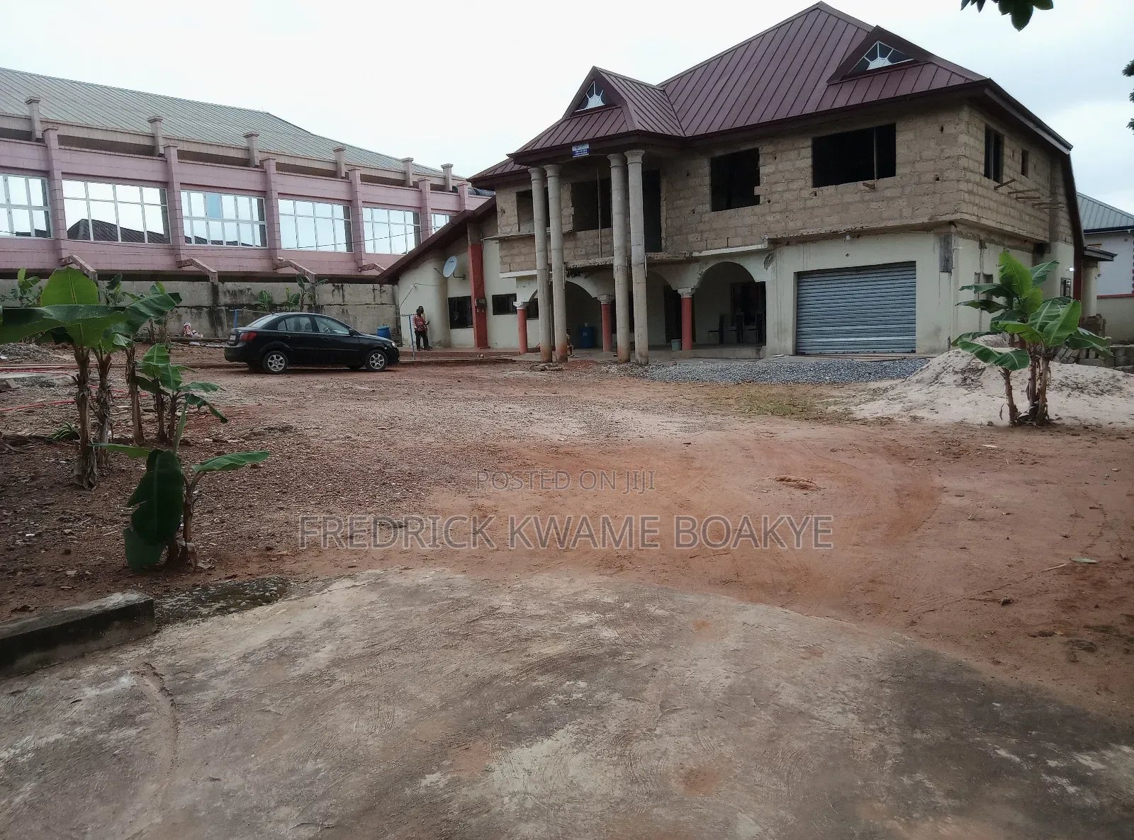 8bdrm House in Brother K Estate, Kumasi Metropolitan for sale