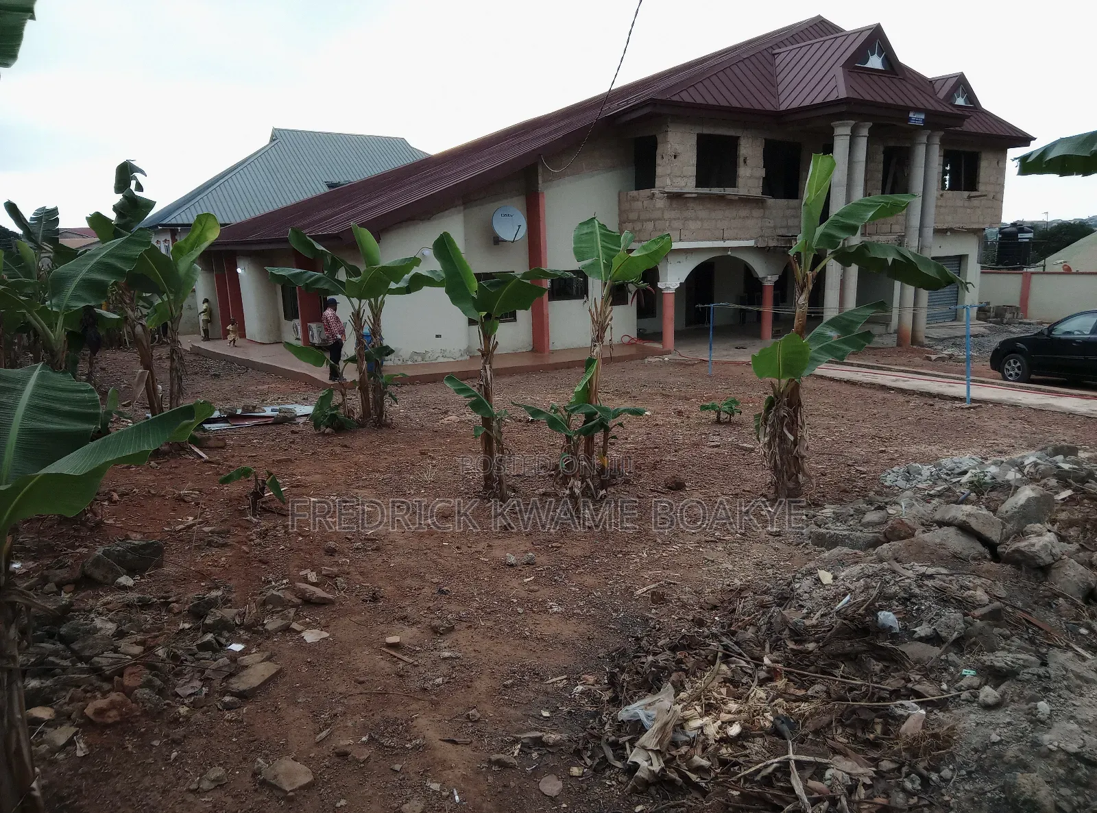 8bdrm House in Brother K Estate, Kumasi Metropolitan for sale