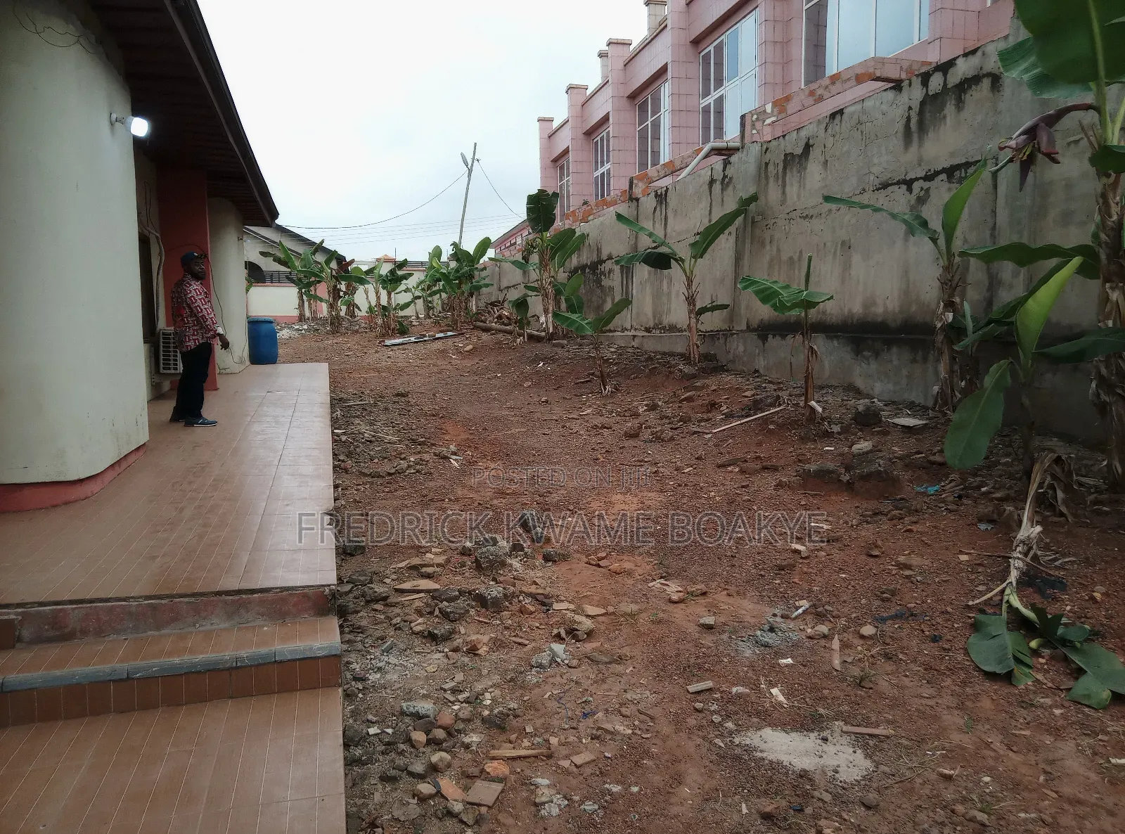 8bdrm House in Brother K Estate, Kumasi Metropolitan for sale