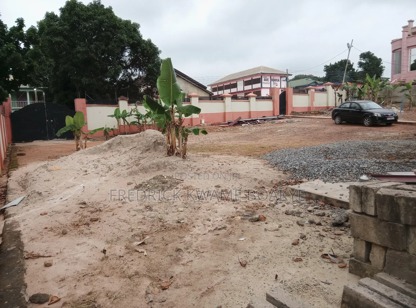 8bdrm House in Brother K Estate, Kumasi Metropolitan for sale