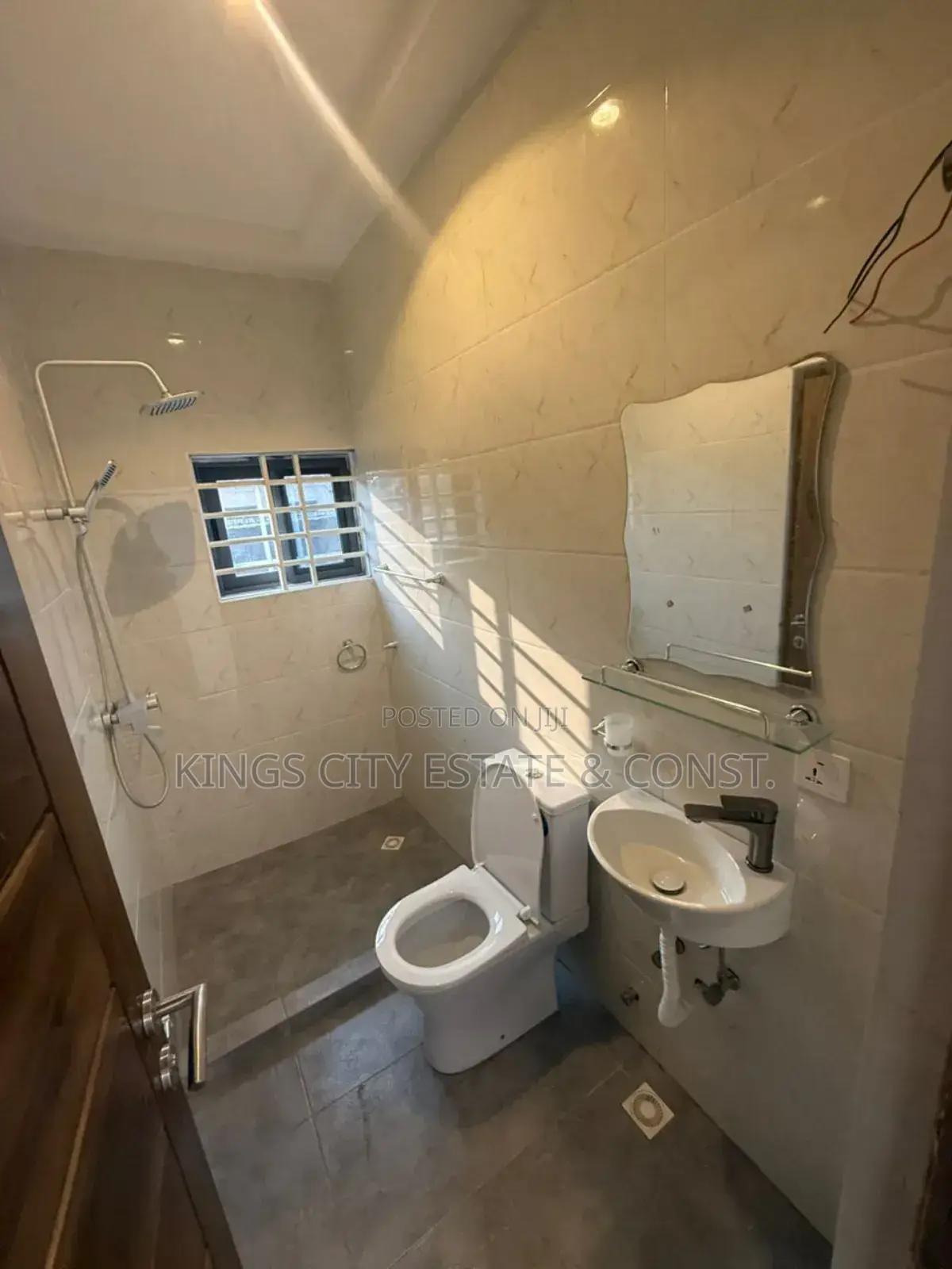 3bdrm House in Kings City Estate, Pokuase for sale