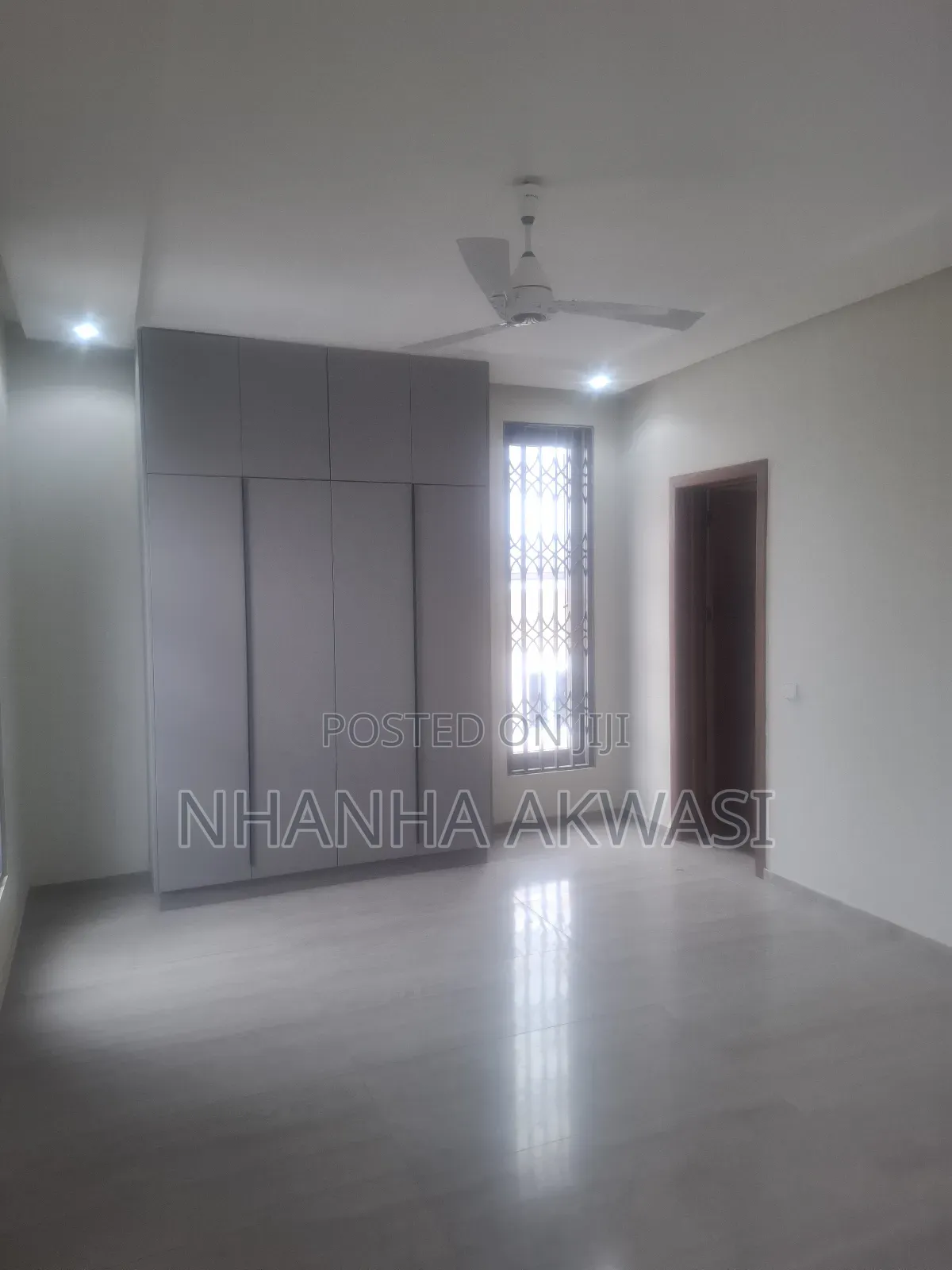 4bdrm House in Community 24, Tema Metropolitan for rent
