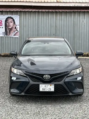 Toyota Camry SE FWD (2.5L 4cyl 8AM) 2018 Blue
