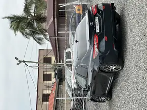 Toyota Camry SE FWD (2.5L 4cyl 8AM) 2018 Blue