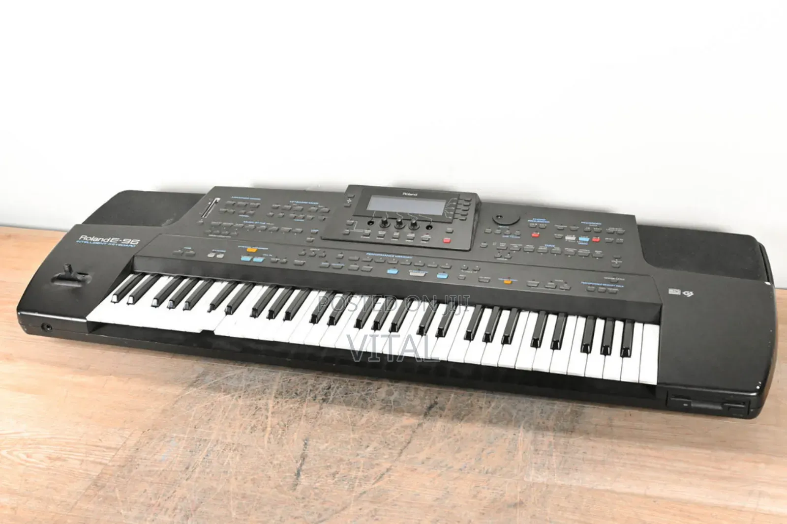 Roland E 96