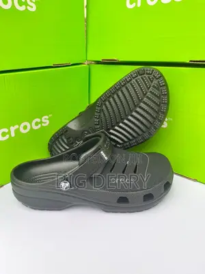 Crocs Yukon Clogs