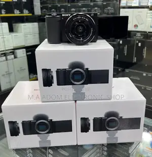 Sony Zv E10 With 16-50mm Lens for Vlogging