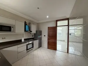 3bdrm Apartment in Mangos, East Legon for rent