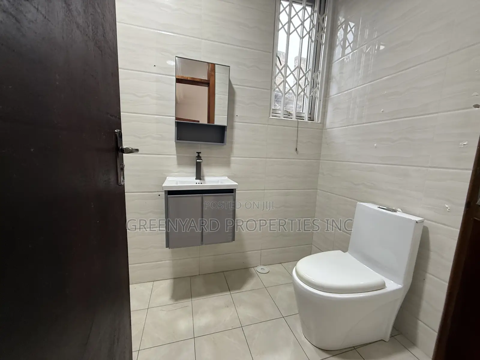 3bdrm Apartment in Mangos, East Legon for rent