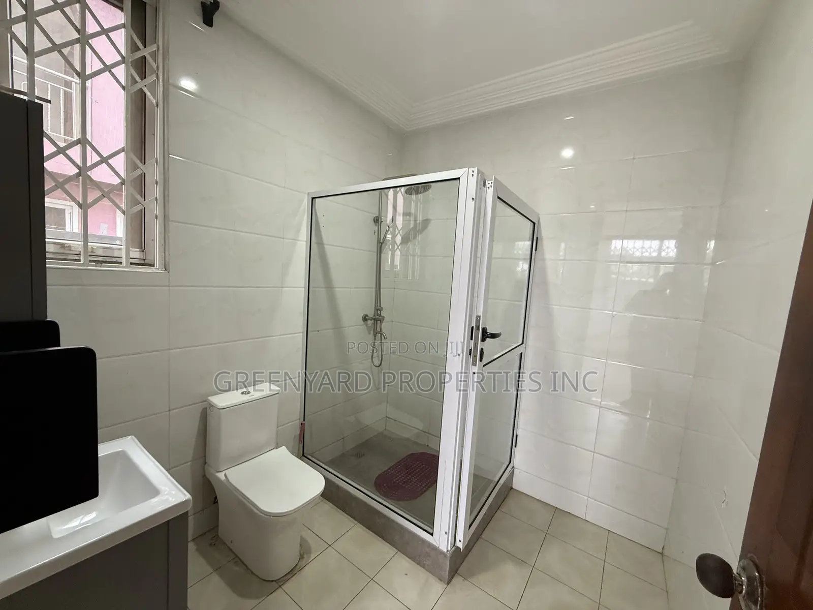 3bdrm Apartment in Mangos, East Legon for rent
