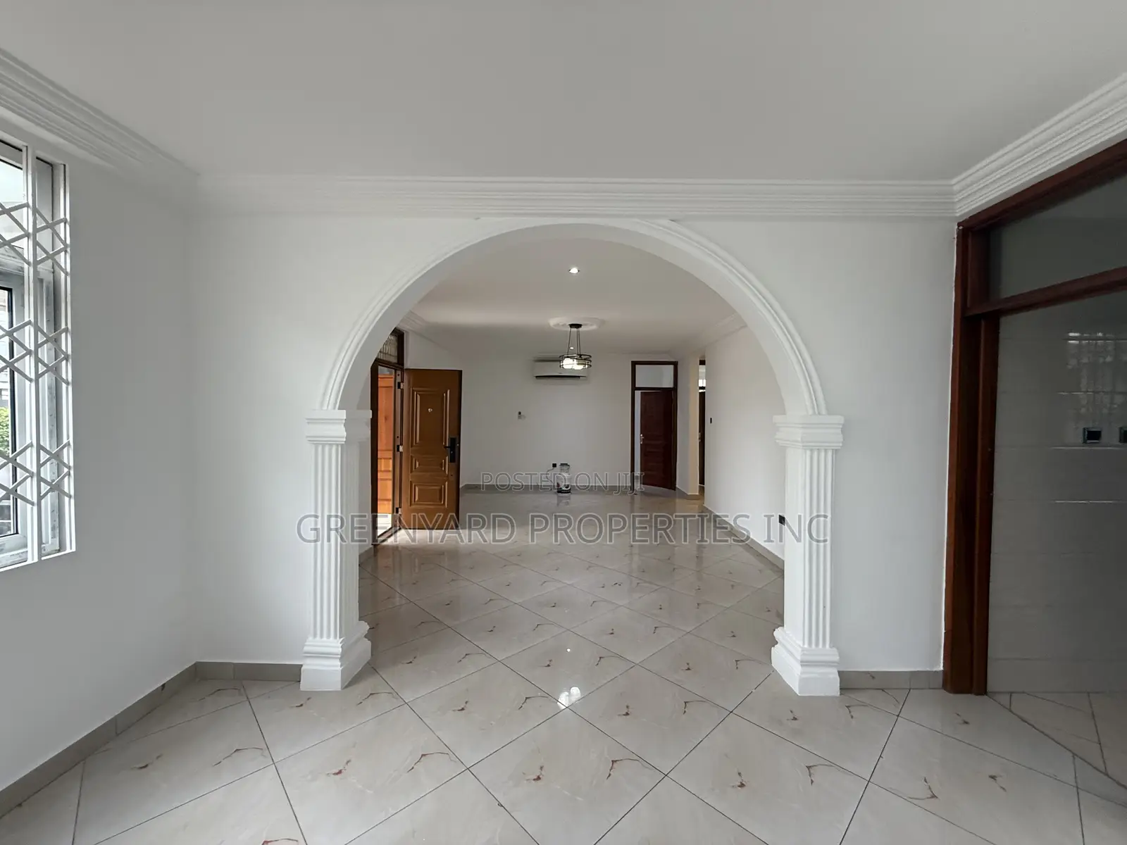 3bdrm Apartment in Mangos, East Legon for rent