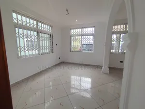 3bdrm Apartment in American House, East Legon for rent