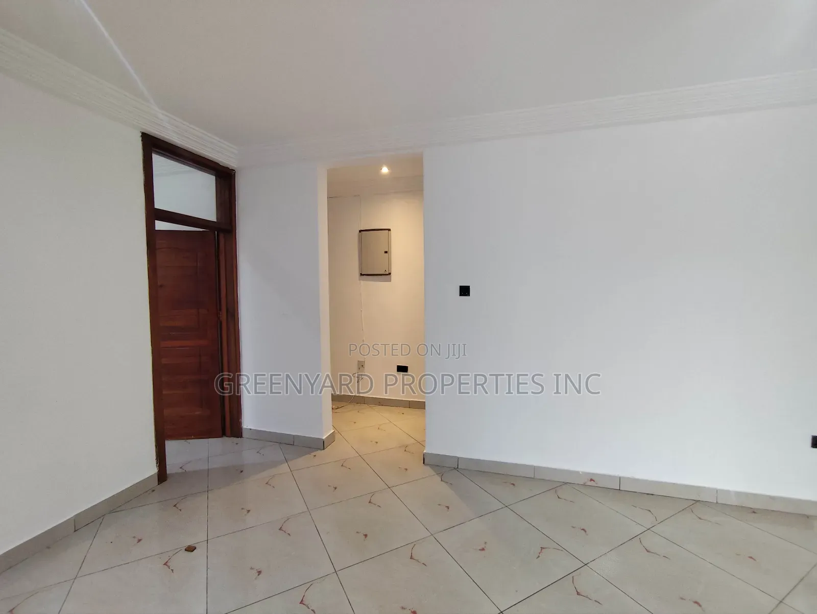 3bdrm Apartment in American House, East Legon for rent