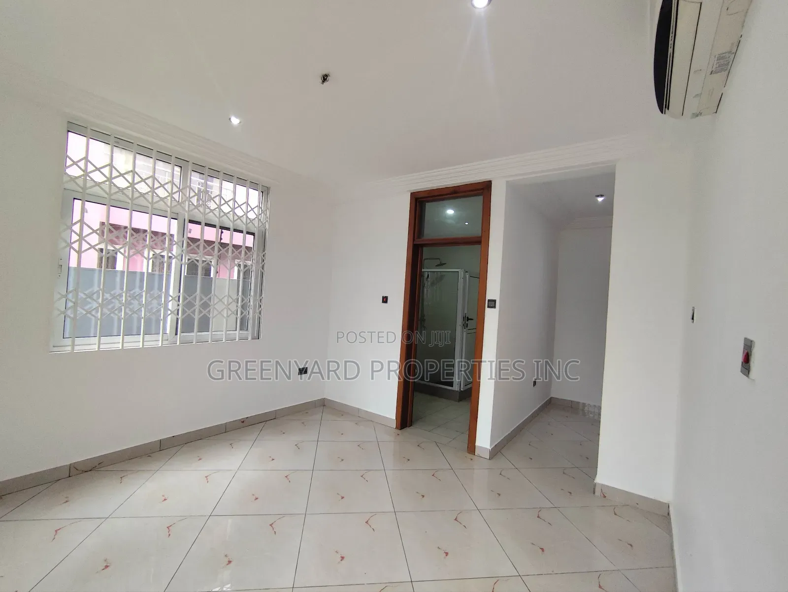 3bdrm Apartment in American House, East Legon for rent