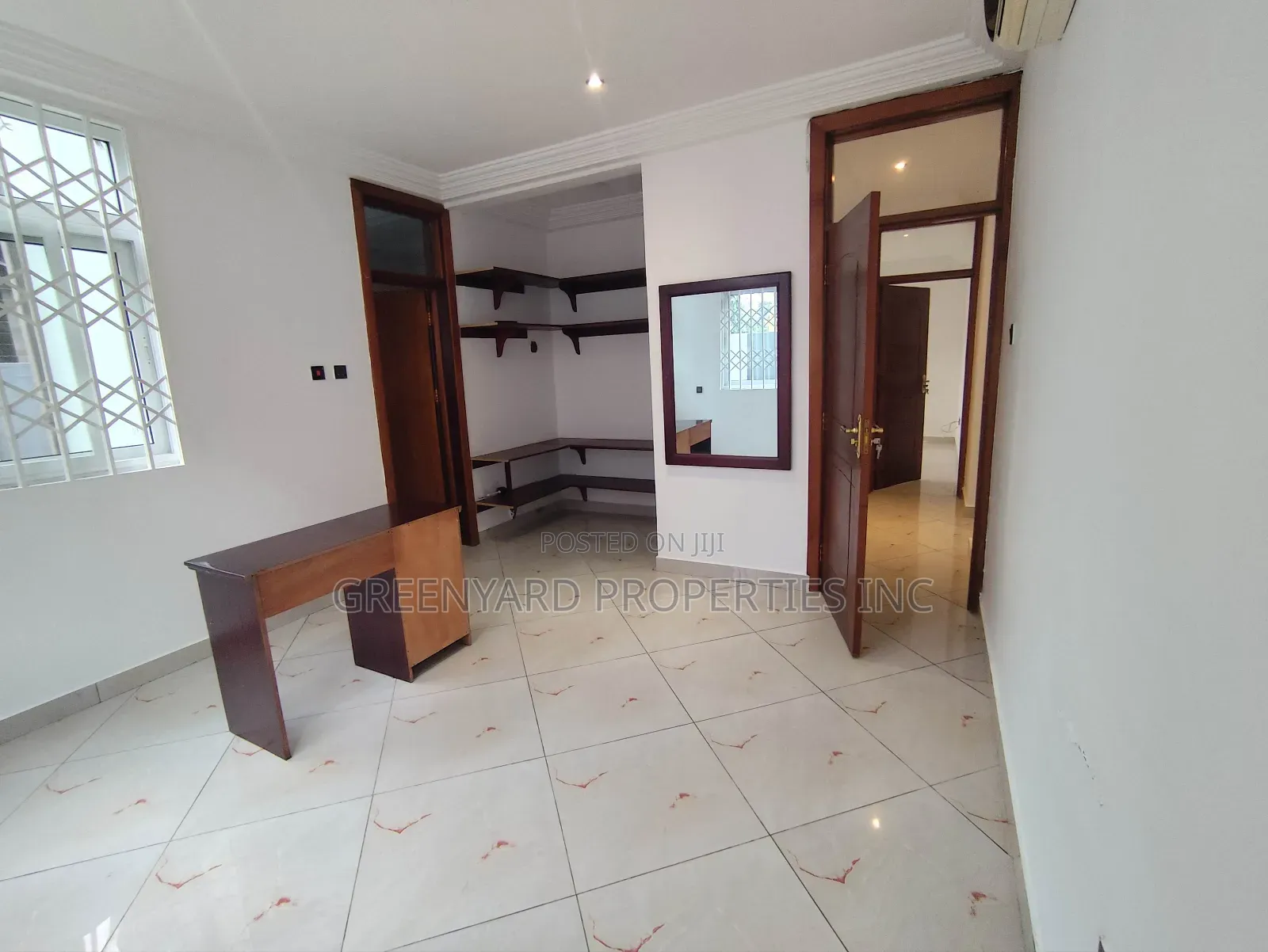 3bdrm Apartment in American House, East Legon for rent