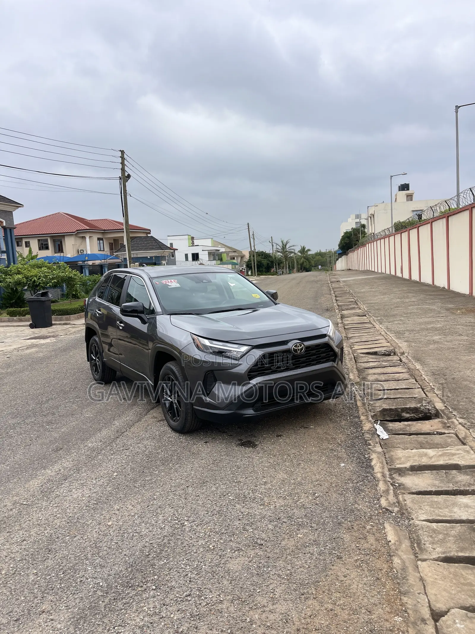 Toyota RAV4 LE 2025 Black