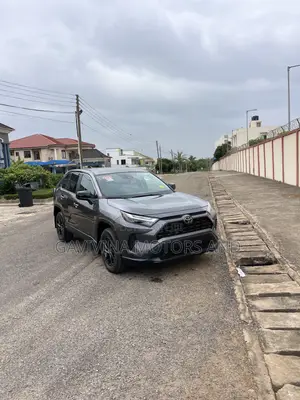 Toyota RAV4 LE 2025 Black