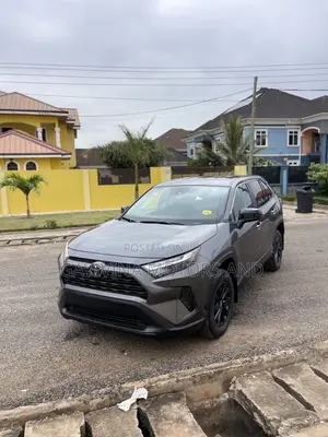 Toyota RAV4 LE 2025 Black