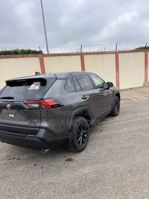 Toyota RAV4 LE 2025 Black