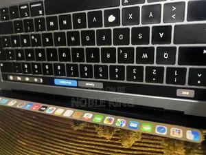 Laptop Apple MacBook Pro 2018 8GB Intel Core I5 SSD 256GB