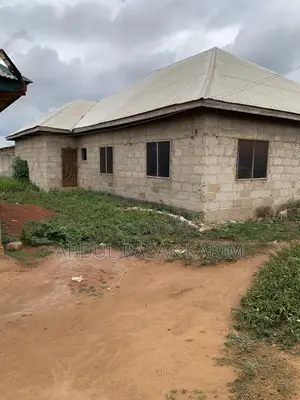 5bdrm House in Jerusalem, Techiman Municipal for sale