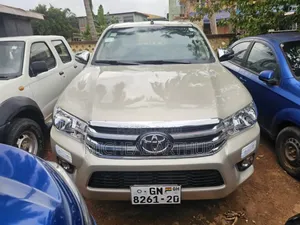 Toyota Hilux 2019 Brown
