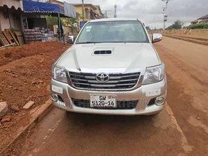Toyota Hilux 2010 Silver