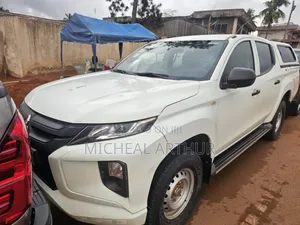 Mitsubishi L200 2021 White
