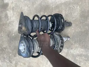 Nissan Rogue 2016-2020 Front Shocks