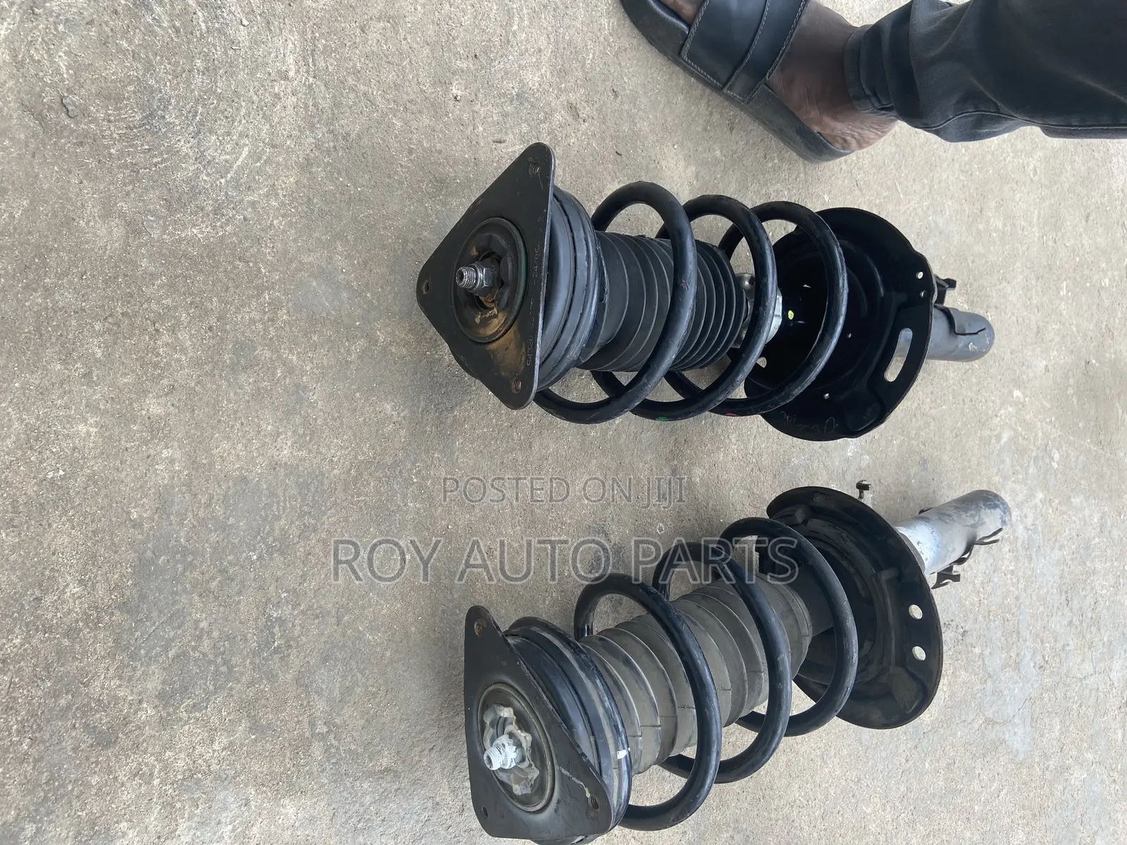 Nissan Rogue 2016-2020 Front Shocks