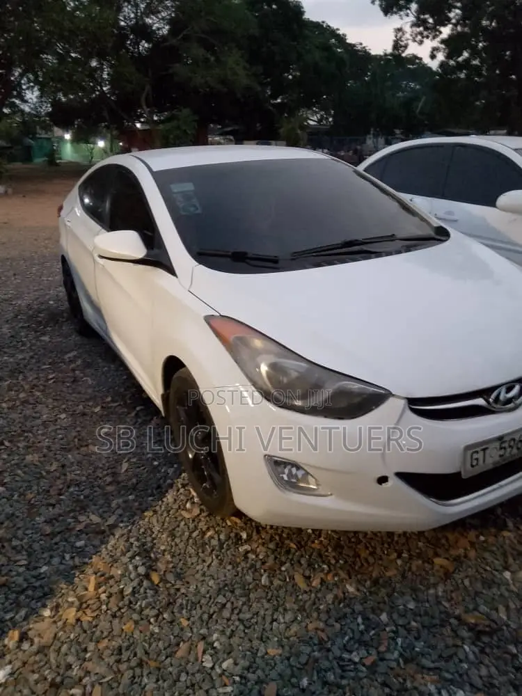 Hyundai Elantra 2013 White