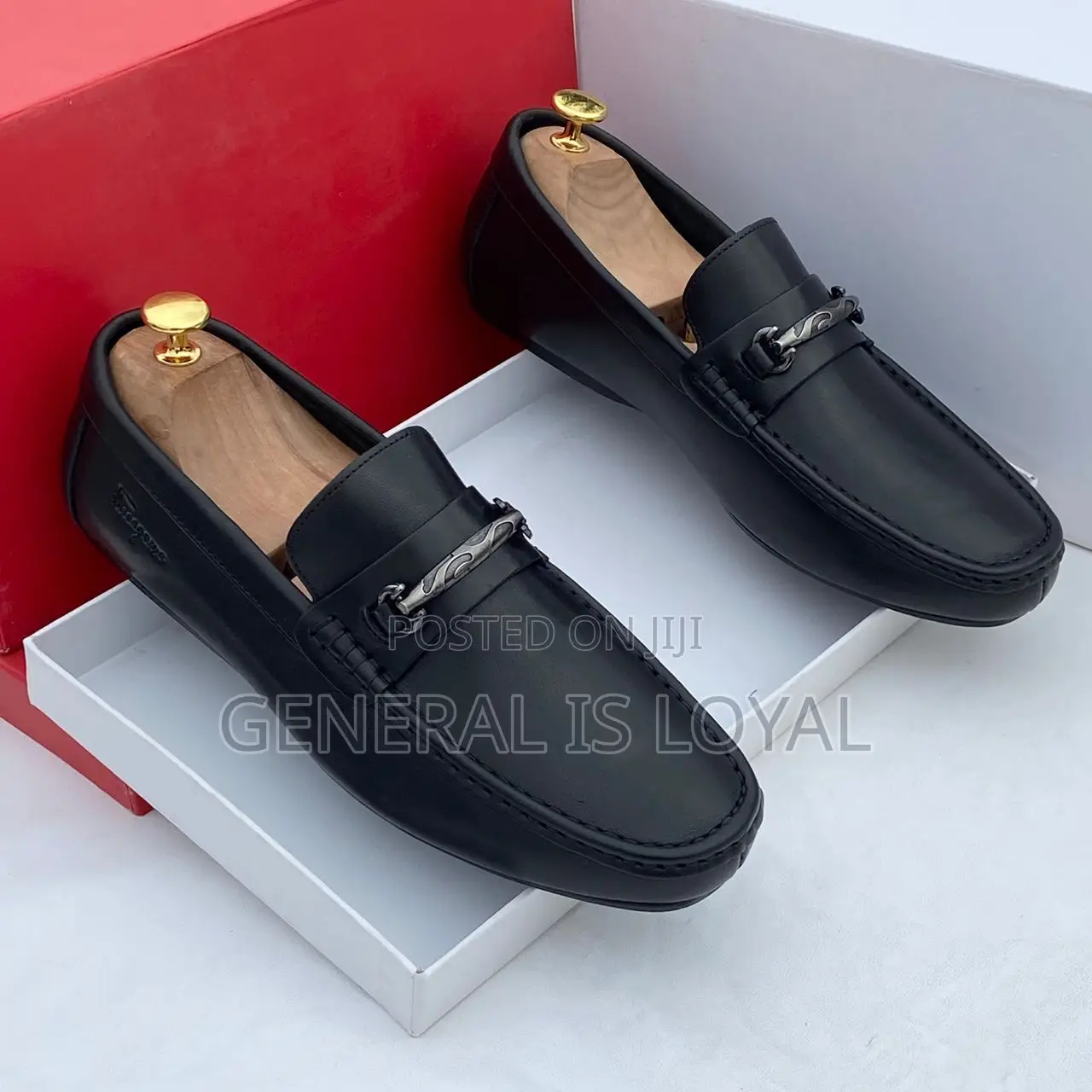 Ferragamo Black Men Leather Loafers Shoe