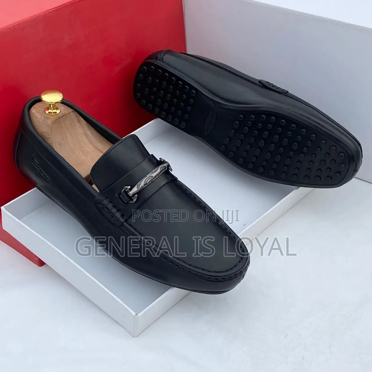 Ferragamo Black Men Leather Loafers Shoe